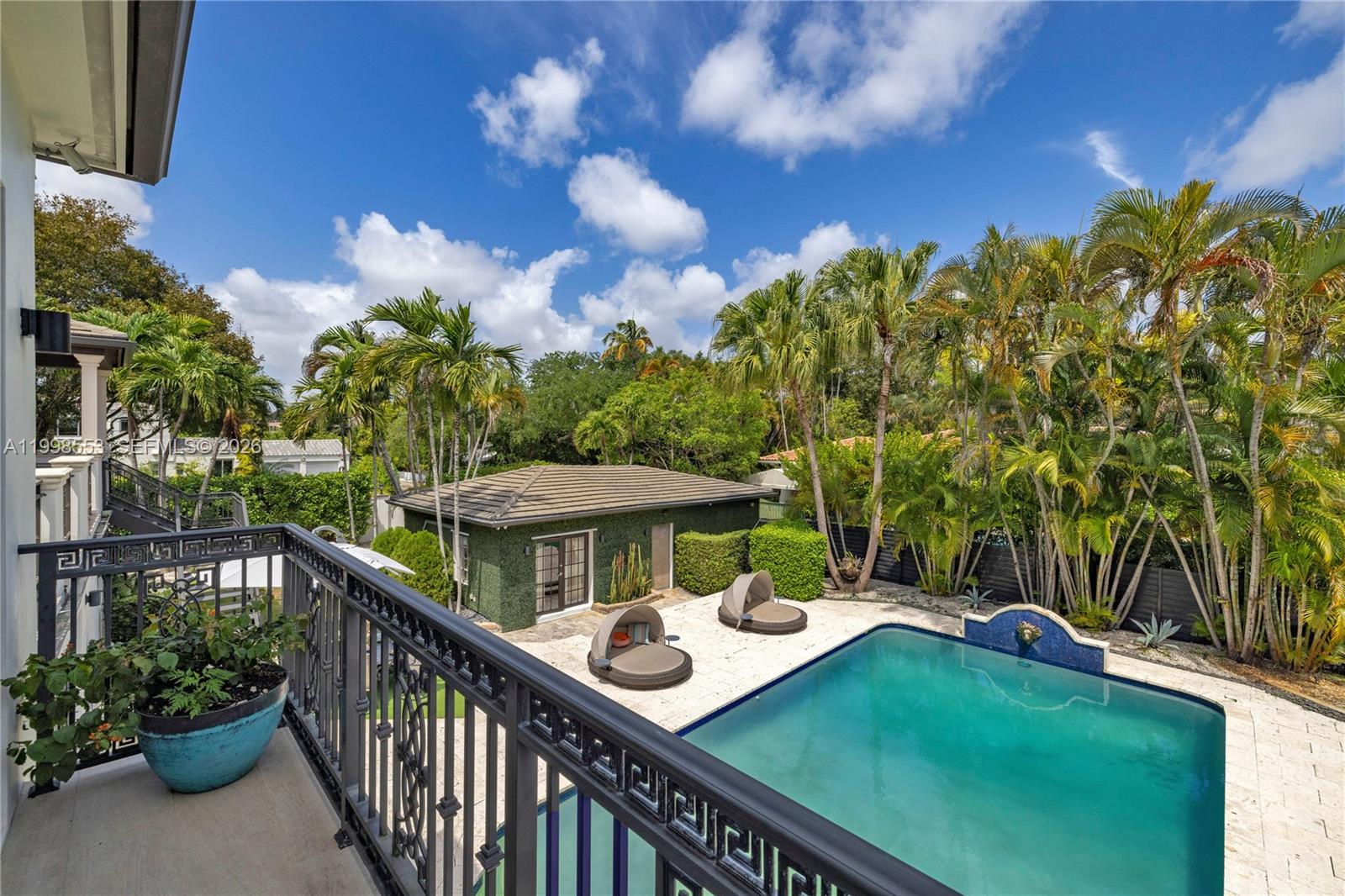 MIAMI SHORES SEC 3 - Residential