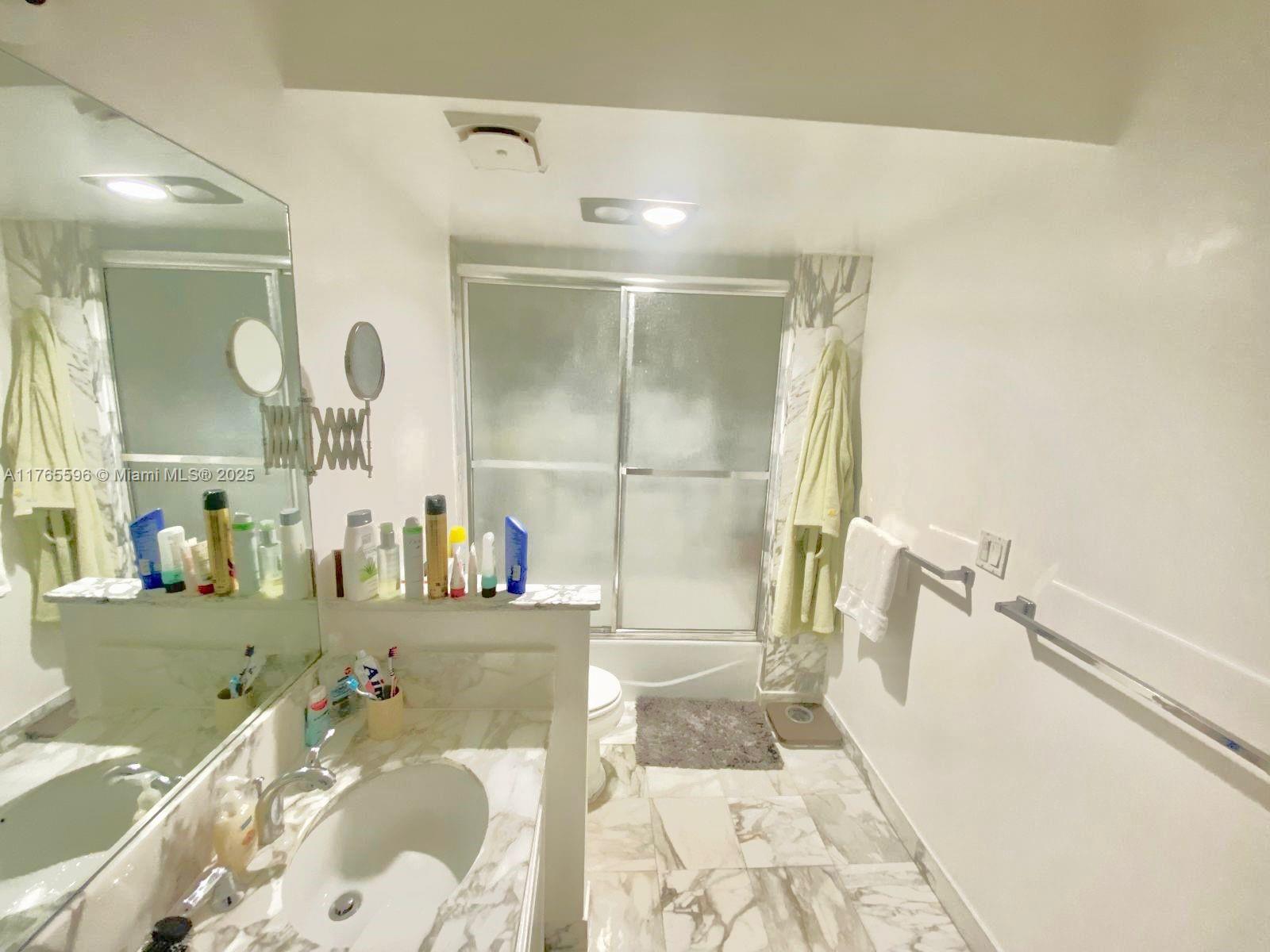 BALMORAL CONDO - Residential