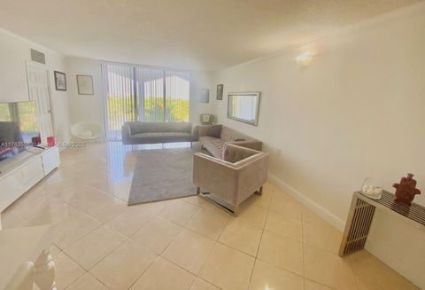 9801 Collins Ave 8M Bal Harbour FL 33154