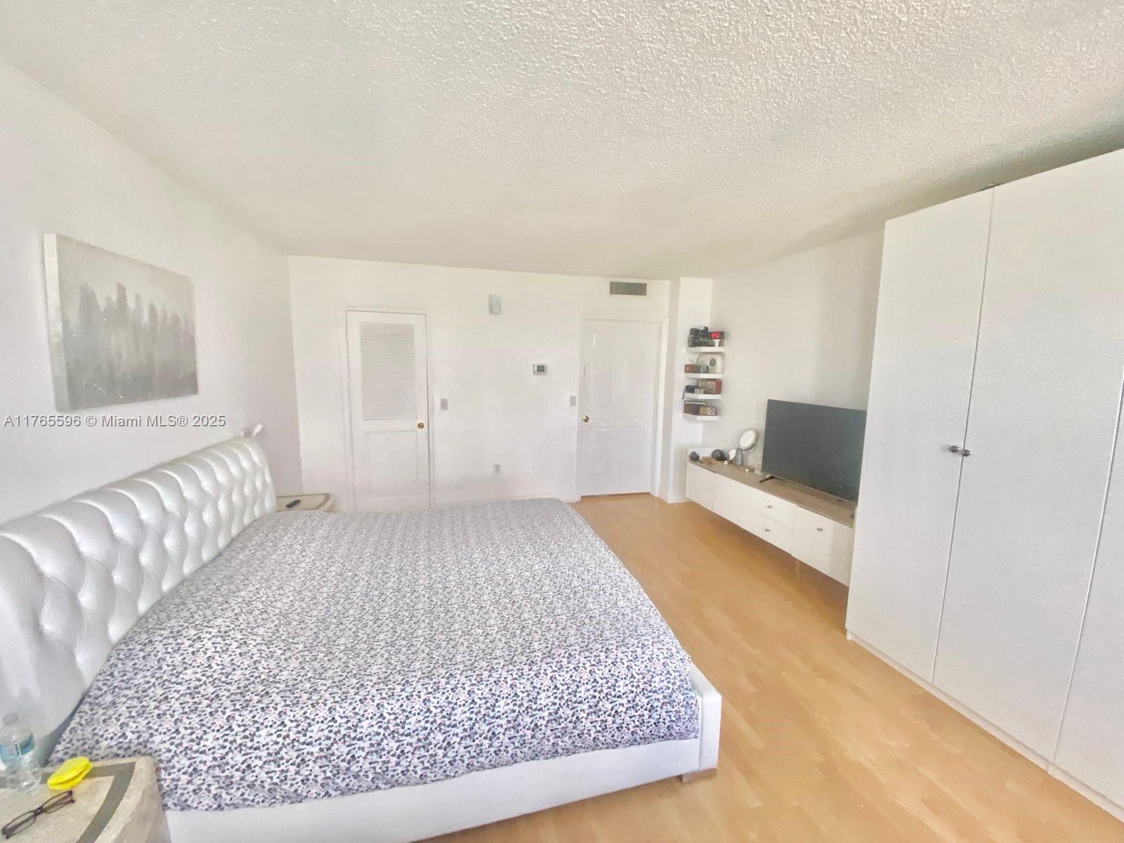 BALMORAL CONDO - Residential