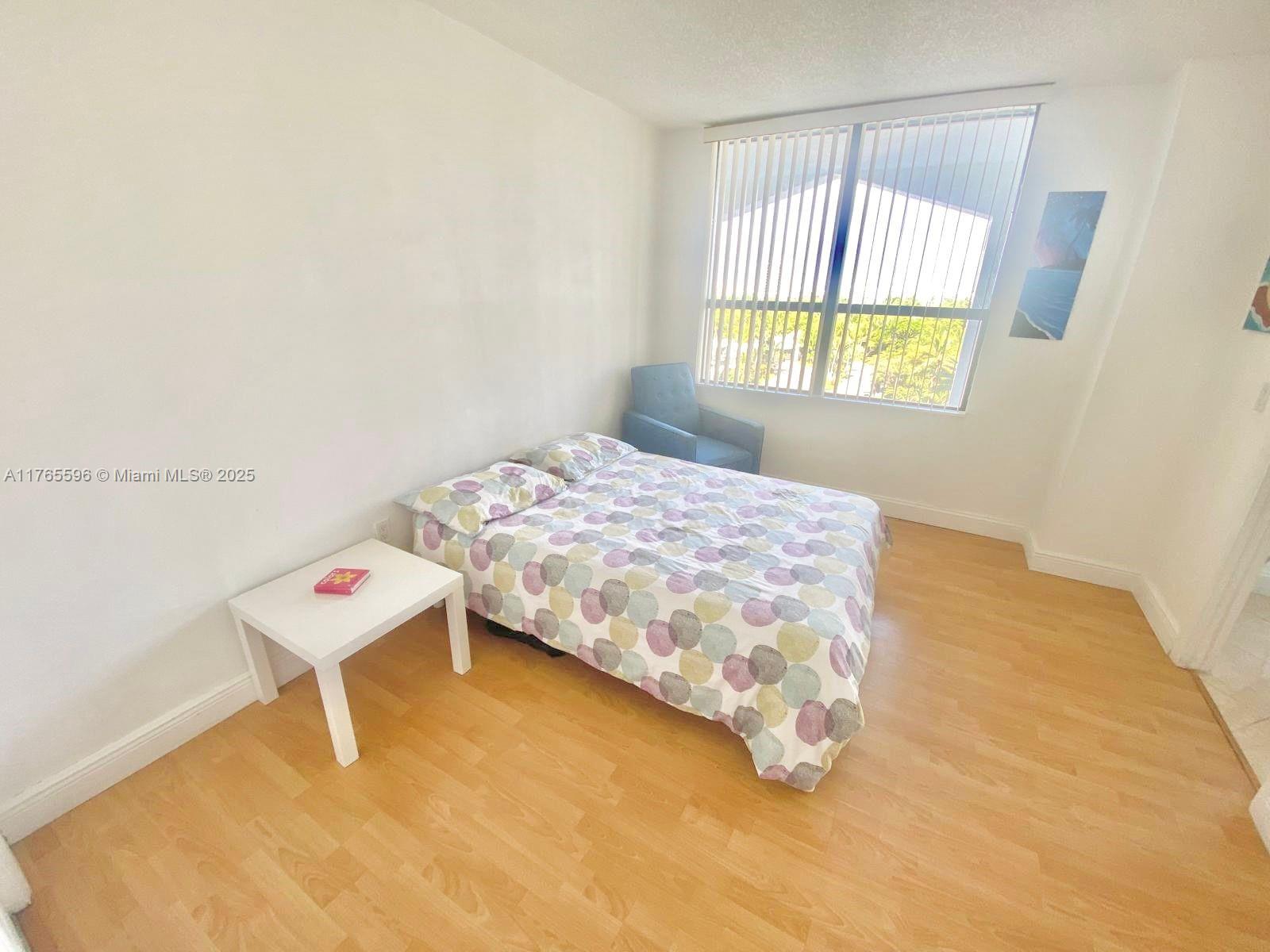 BALMORAL CONDO - Residential