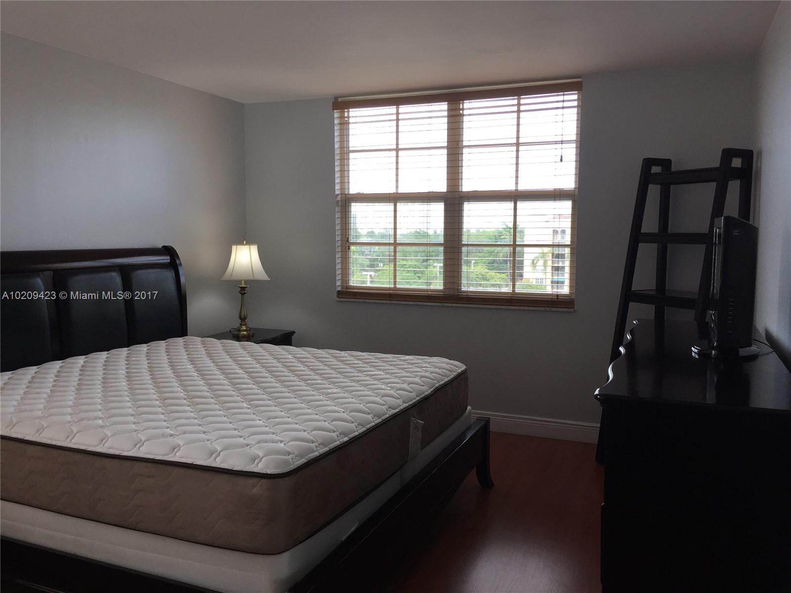 The Yacht Club At Aventur - Residential Lease