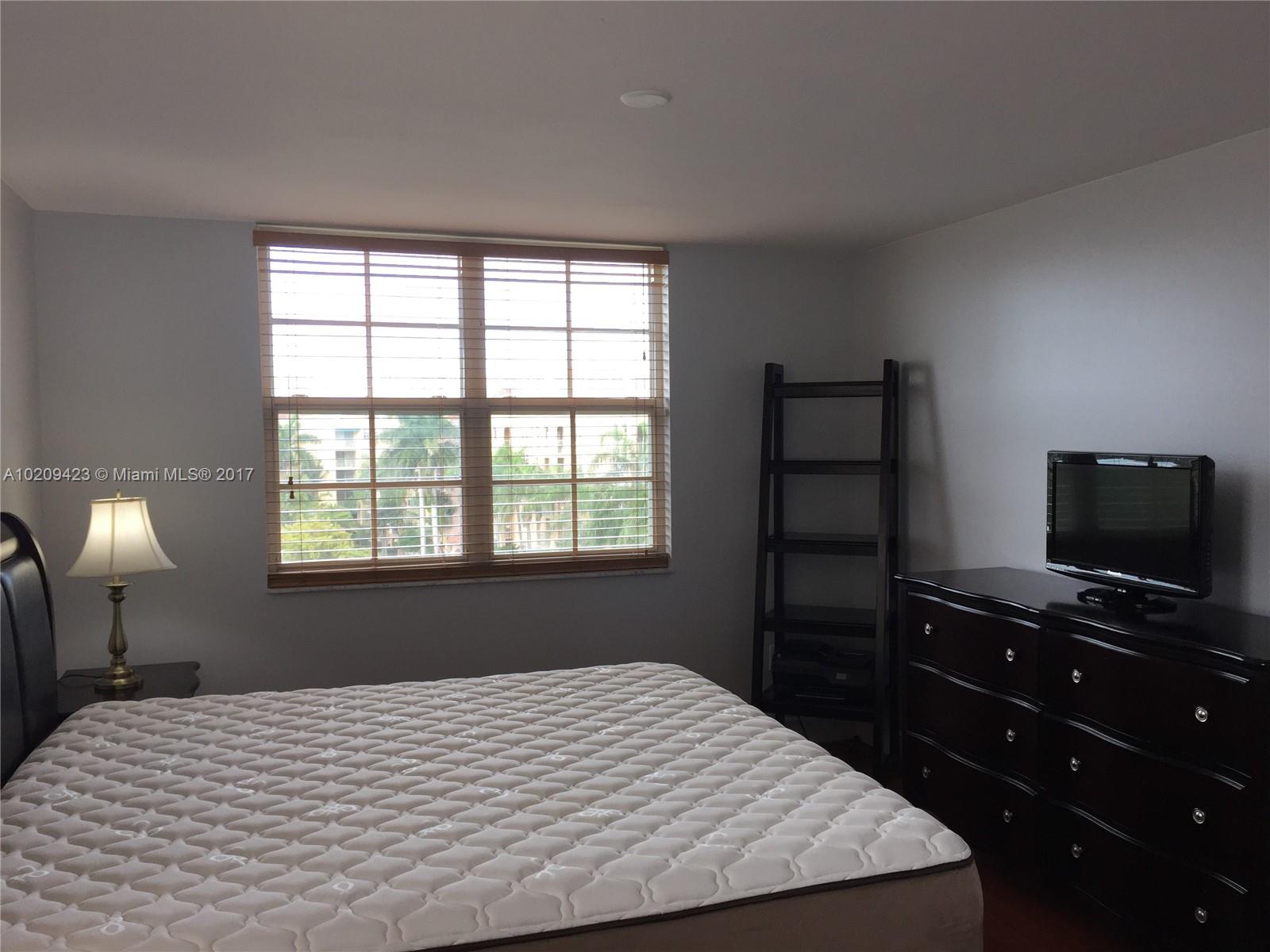 The Yacht Club At Aventur - Residential Lease