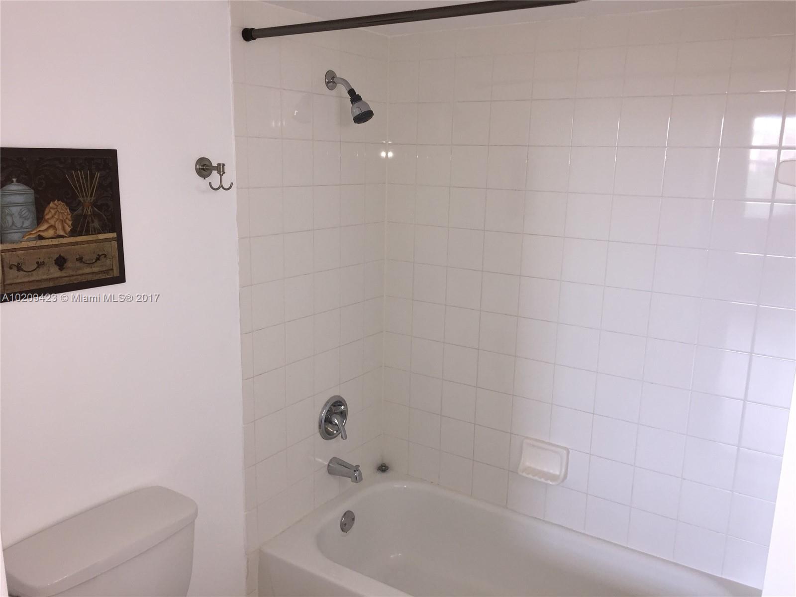 The Yacht Club At Aventur - Residential Lease