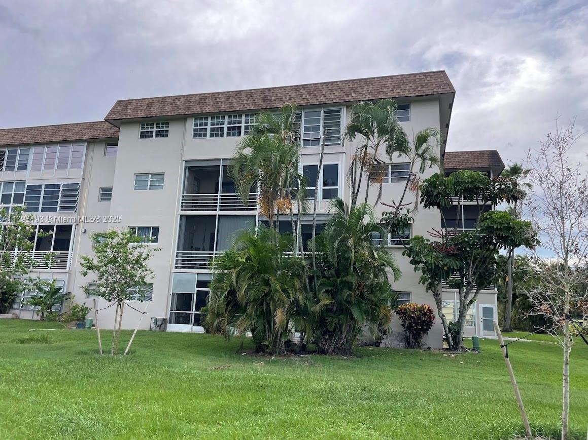 ARROWHEAD CONDO NO V - Residential Lease