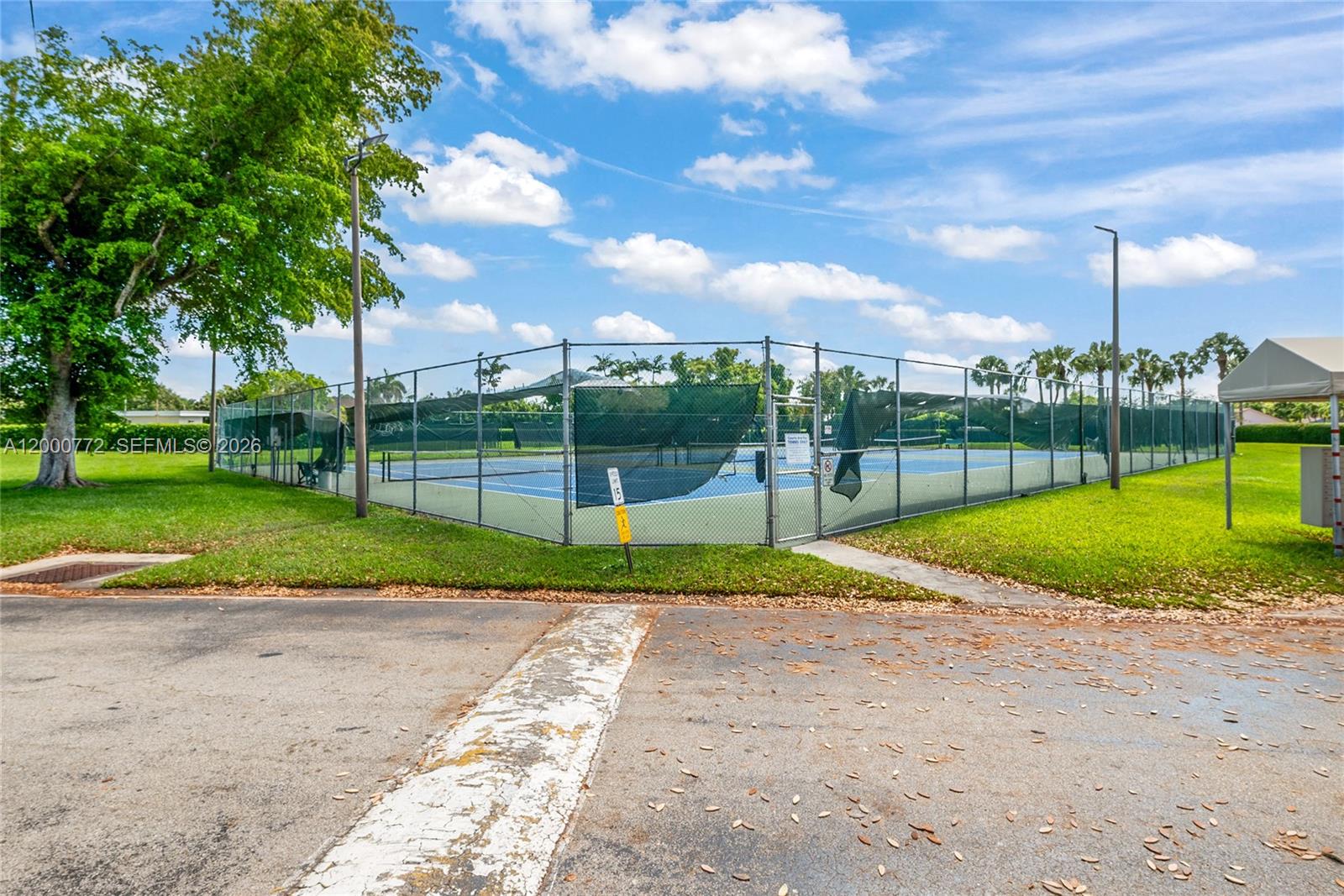 VILLAS OF DEERWOOD REPLAT - Residential