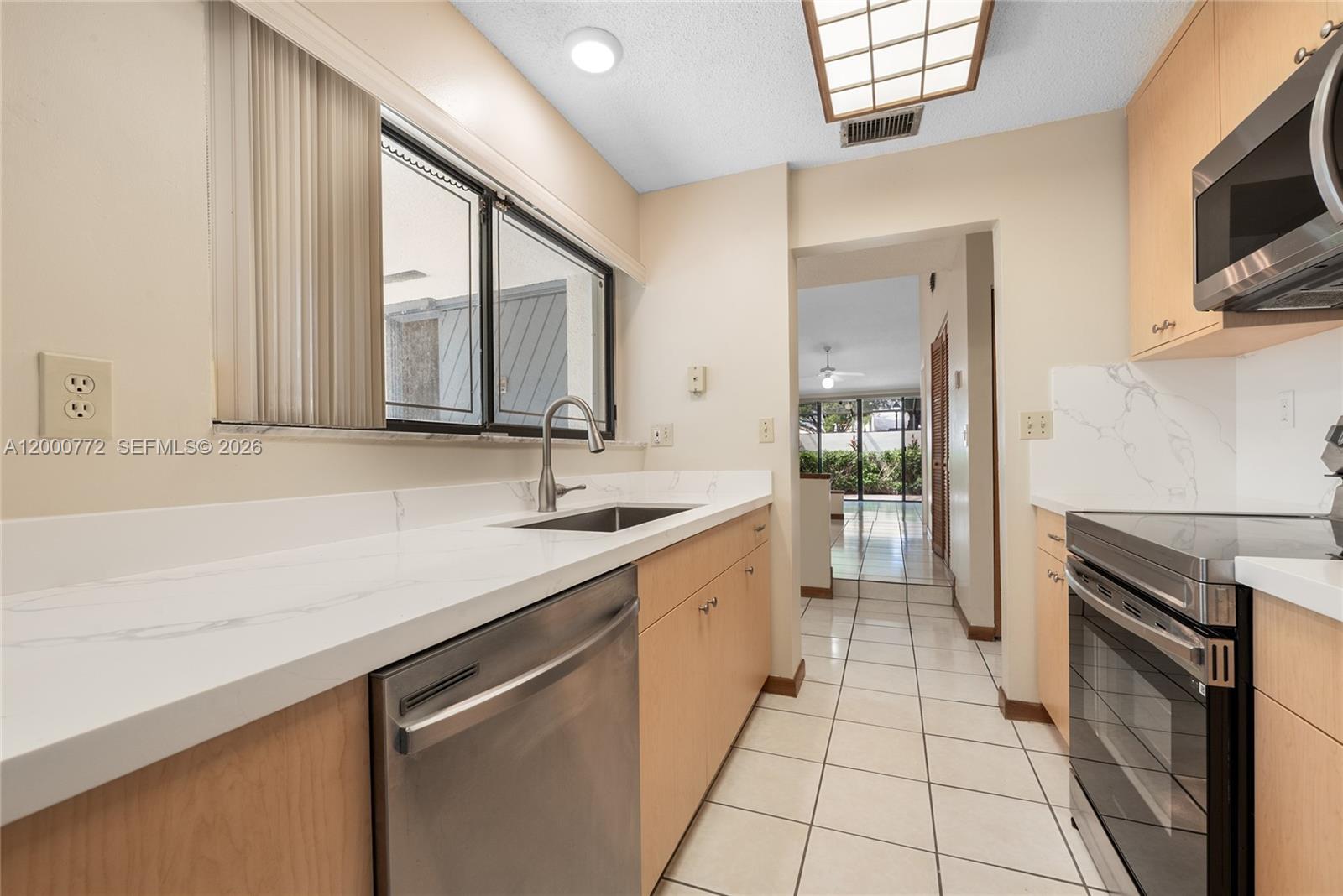 VILLAS OF DEERWOOD REPLAT - Residential