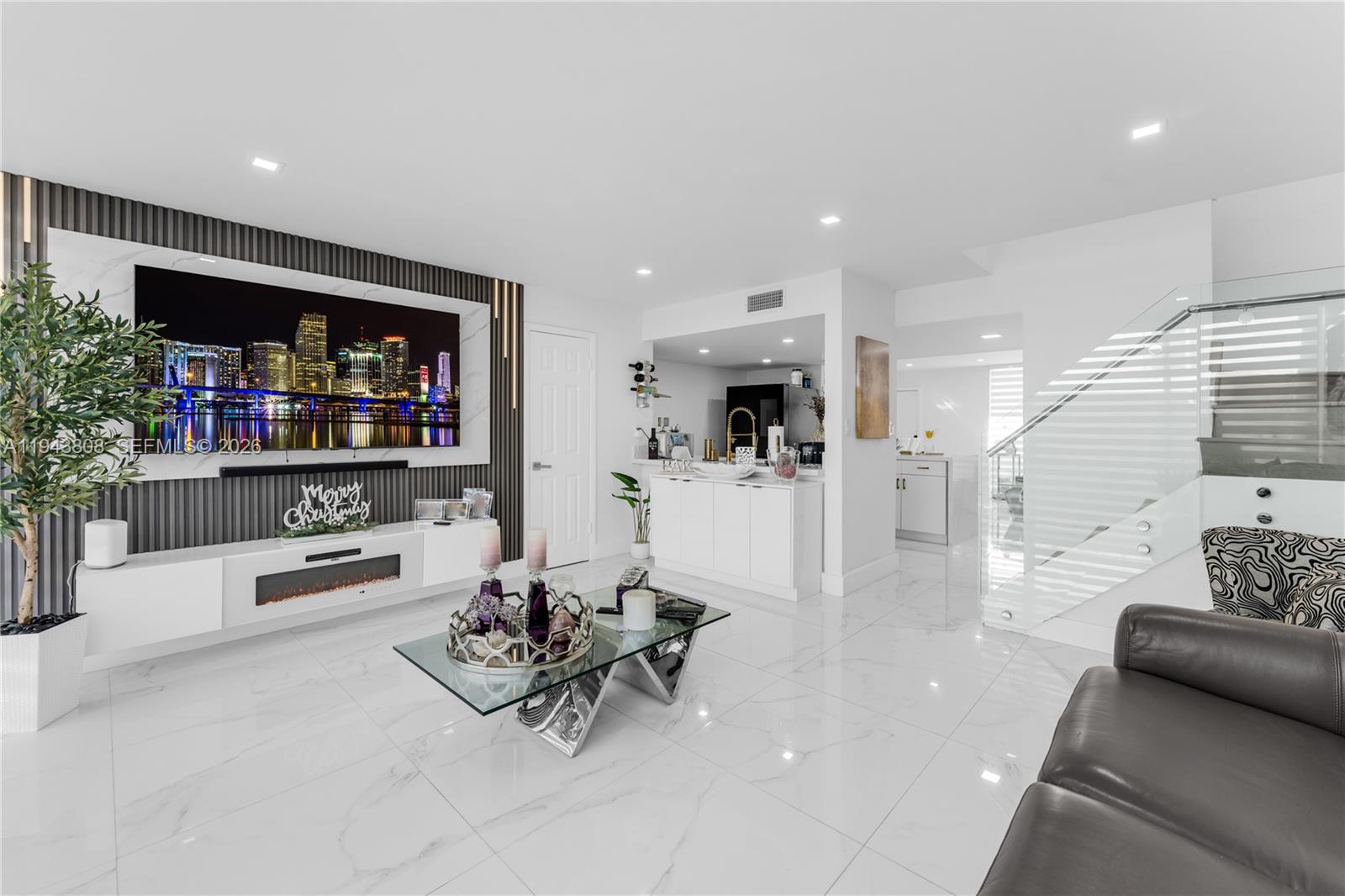 LAKE LAURA CONDO NO 2 - Residential