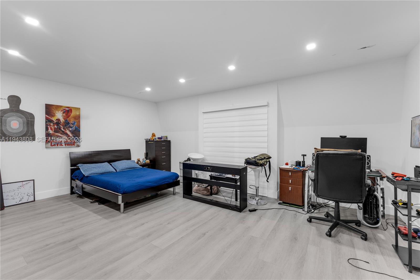 LAKE LAURA CONDO NO 2 - Residential