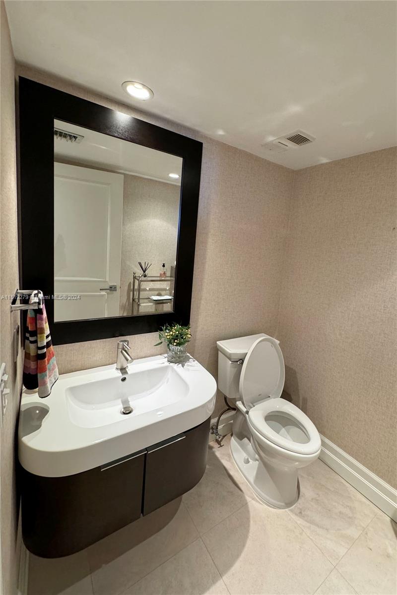 GROVE ISLE CONDO - Residential