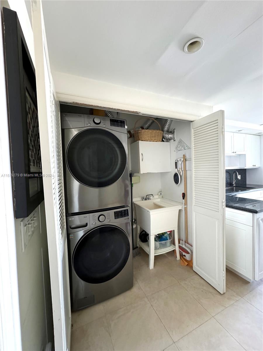 GROVE ISLE CONDO - Residential