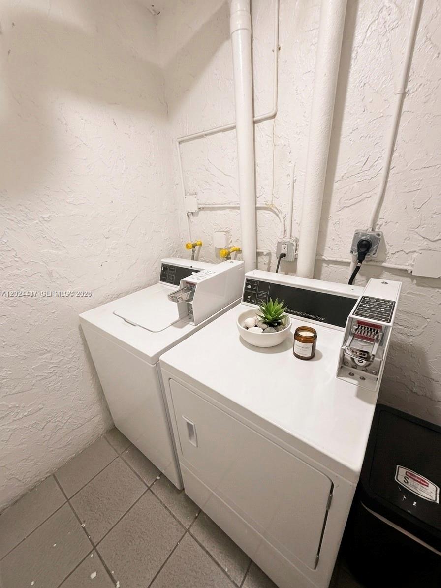 FLA FRUIT LAND CO SUB - Residential Lease