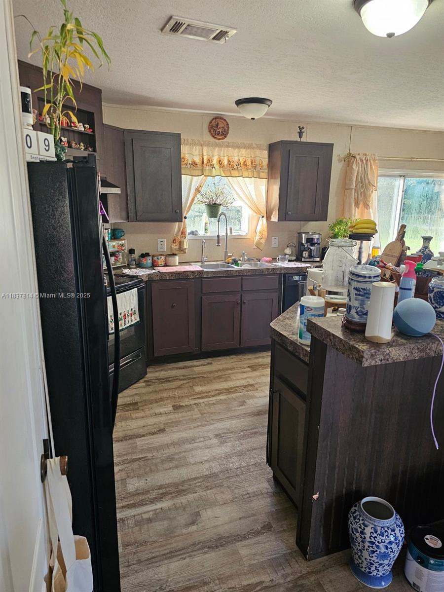 648 Avenida del Sur, Clewiston, FL, 33440/$499,000 4 648 Avenida del Sur