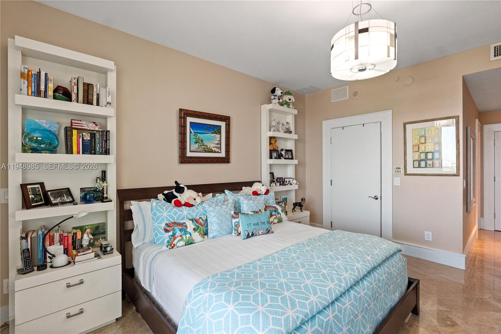 The Executive Residences - Residential