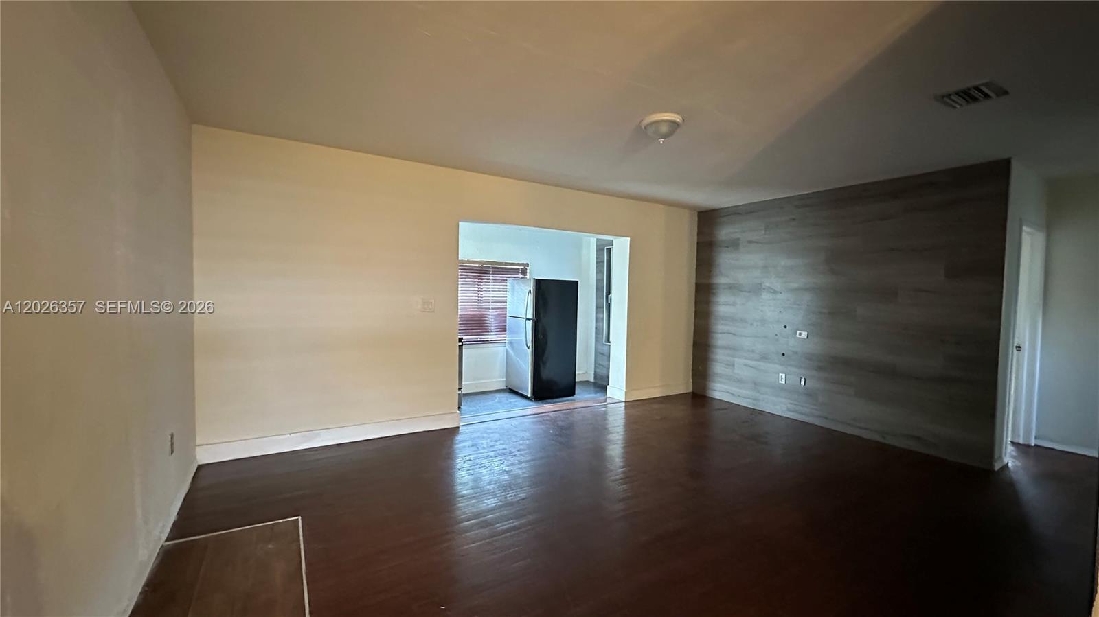 BISCAYNE VILLAGE HEIGHTS - Residential