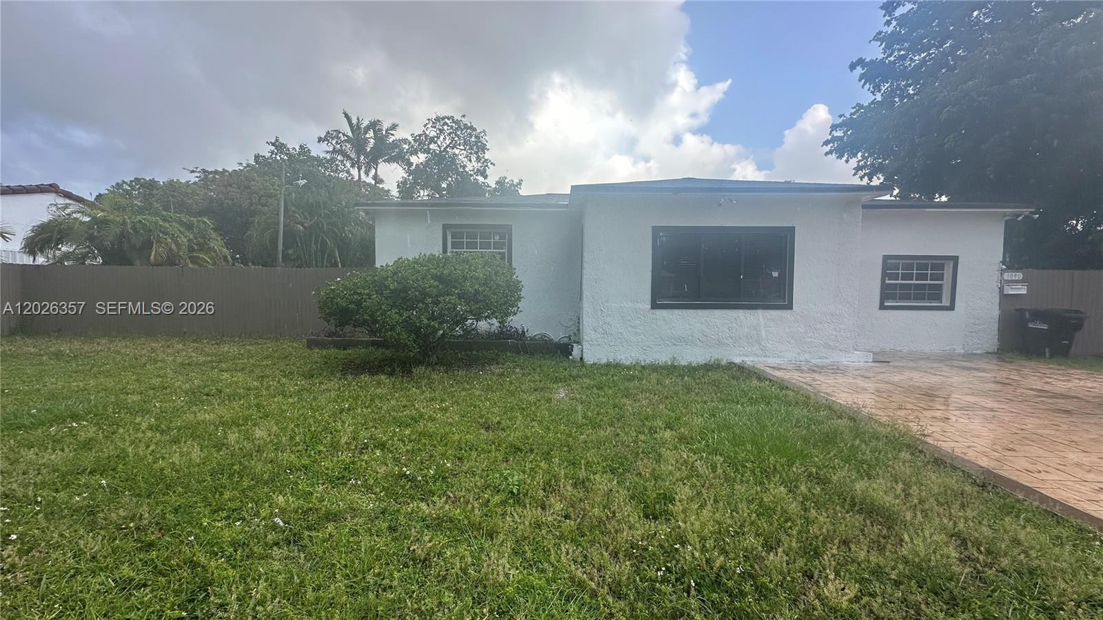 BISCAYNE VILLAGE HEIGHTS - Residential
