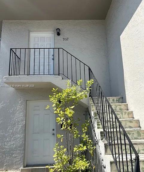 Rental Property at 902 Nw 7th Ct 902, Miami, Broward County, Florida - Bedrooms: 2 
Bathrooms: 1  - $2,000 MO.
