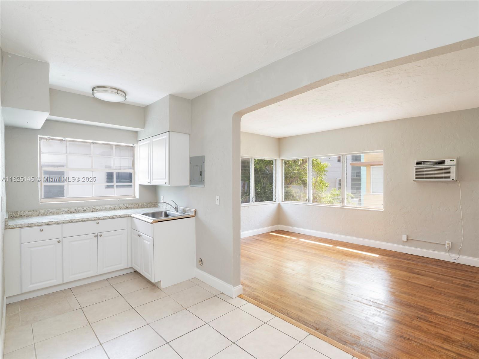 7635 Dickens Ave 8