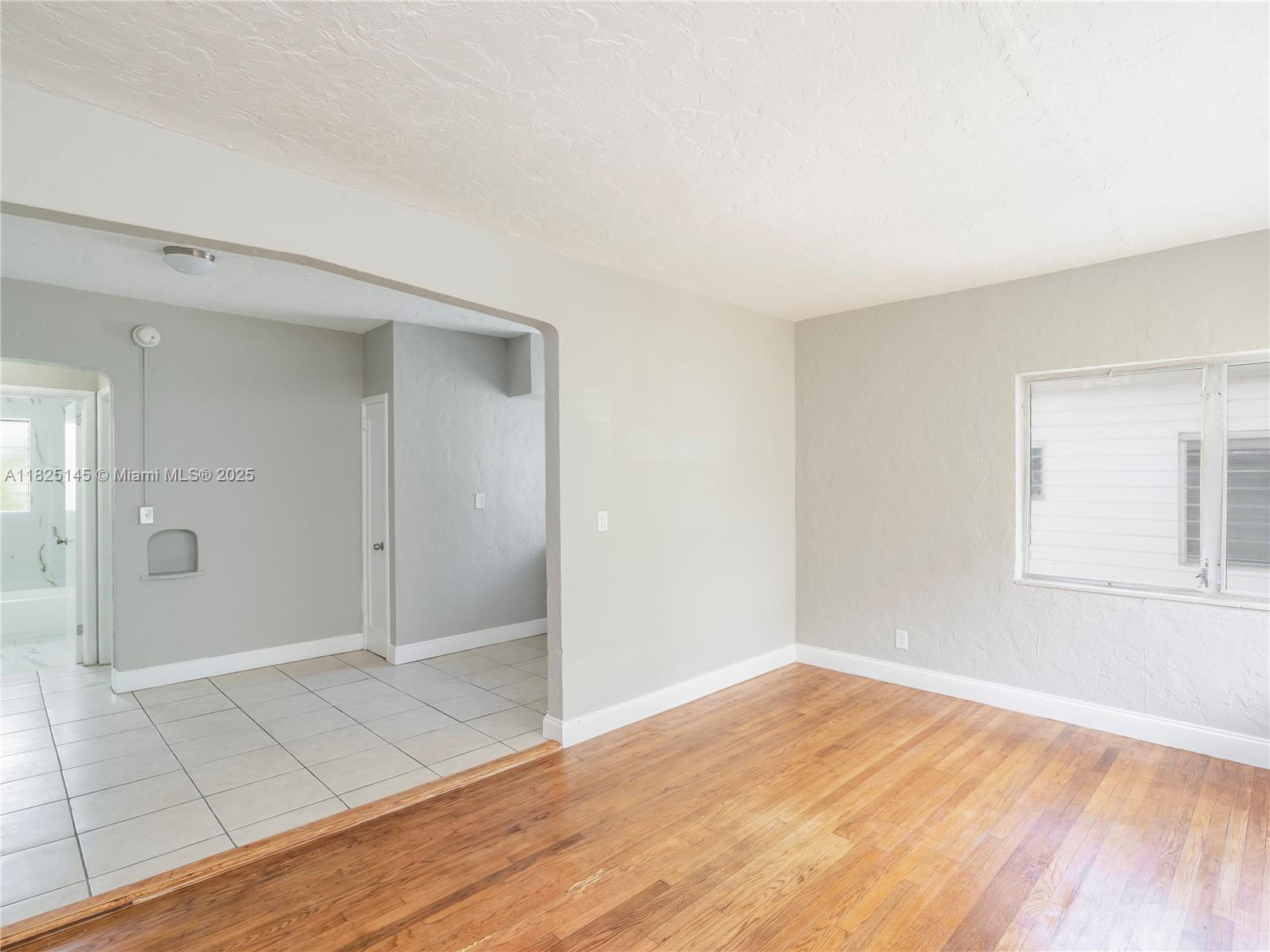 7635 Dickens Ave 8