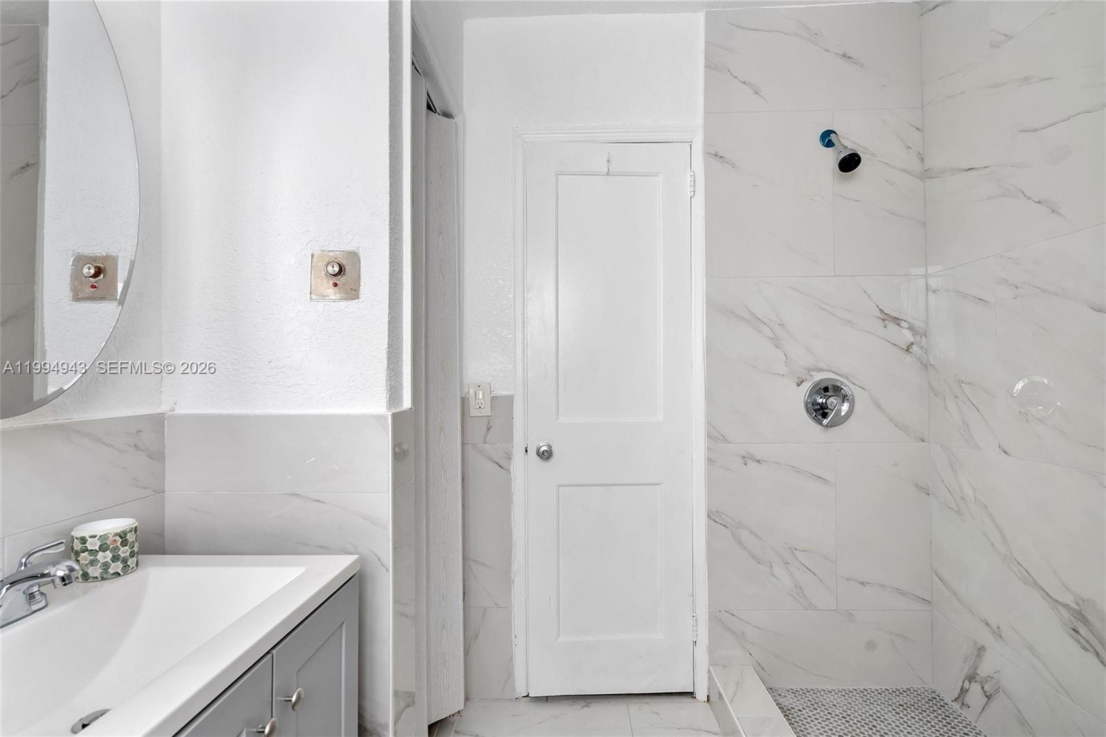 GRIFFING BISCAYNE PK ESTA - Residential