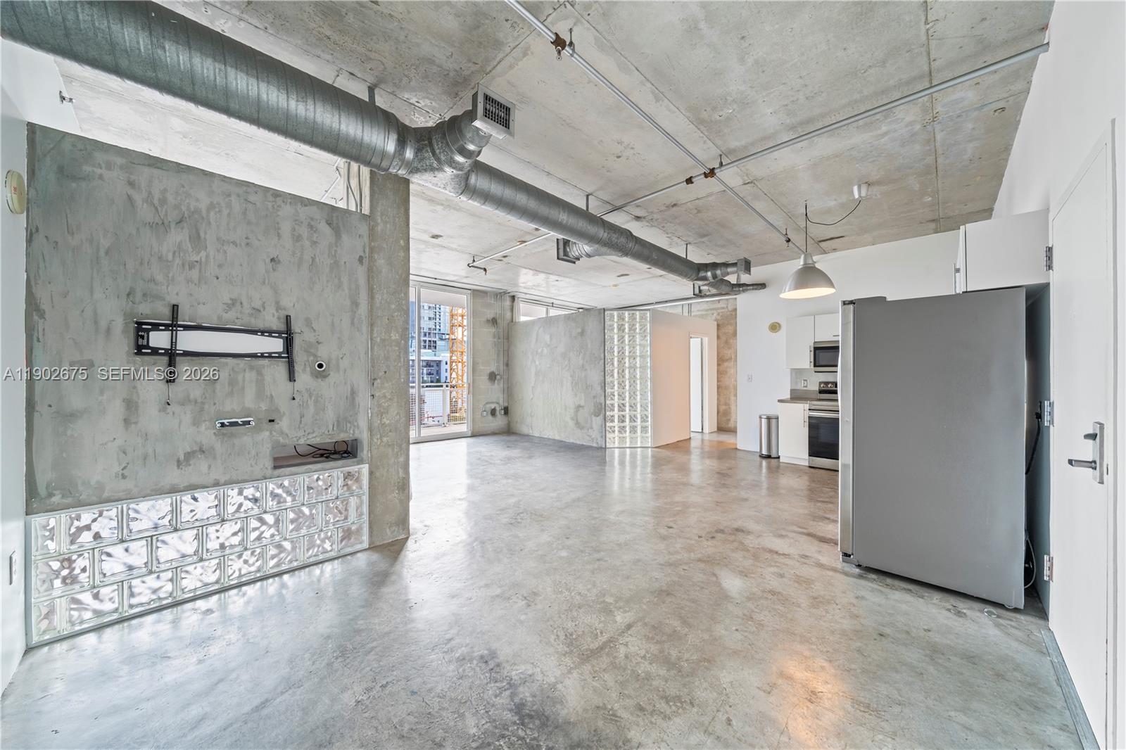 THE YORKER CONDO - Residential