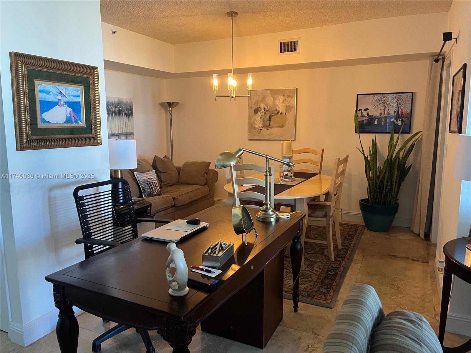 HAMPTONS WEST CONDO - Residential