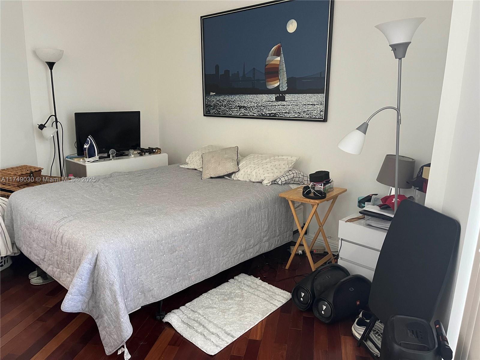 HAMPTONS WEST CONDO - Residential