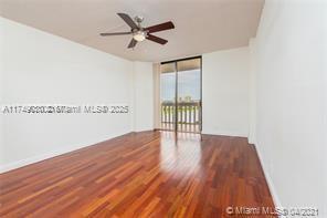 HAMPTONS WEST CONDO - Residential