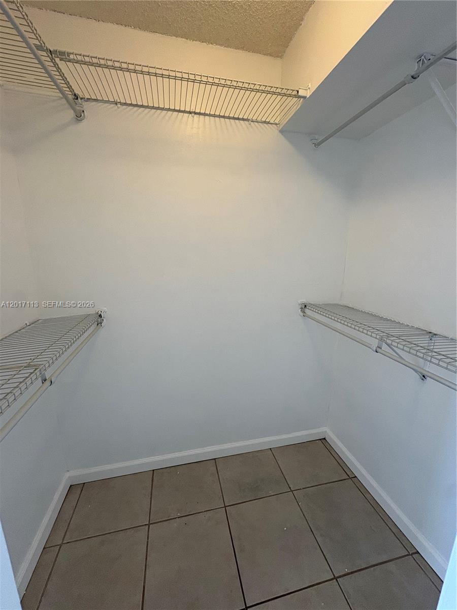 CHARTER CLUB CONDO - Residential Lease