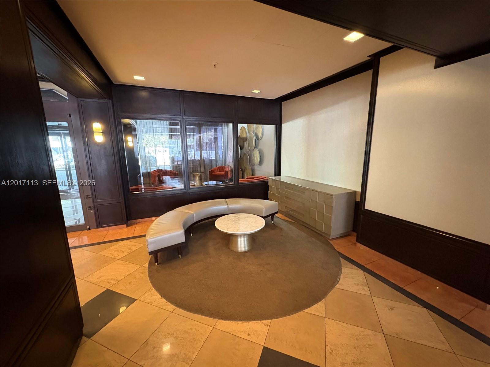 CHARTER CLUB CONDO - Residential Lease