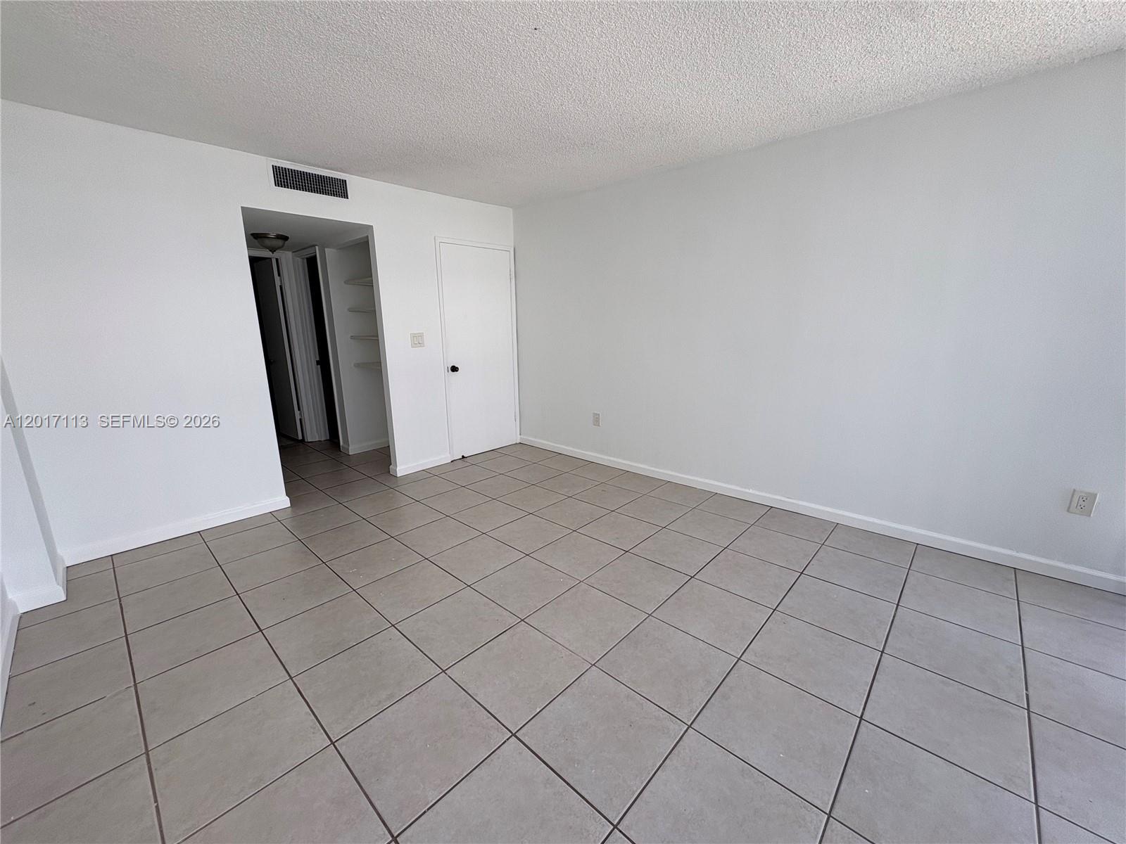 CHARTER CLUB CONDO - Residential Lease