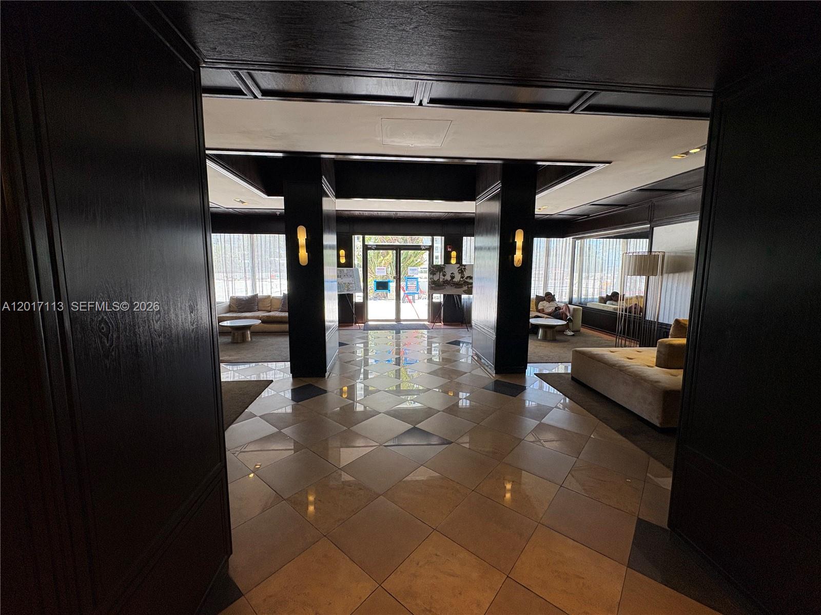 CHARTER CLUB CONDO - Residential Lease