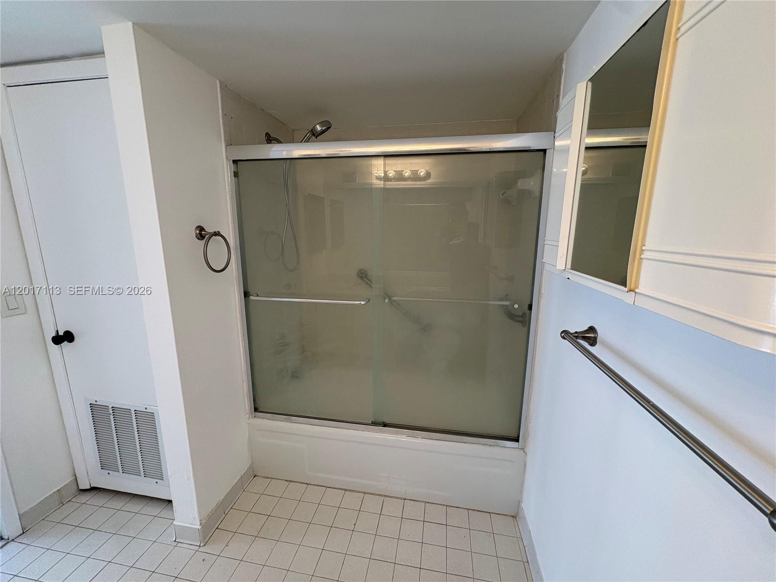 CHARTER CLUB CONDO - Residential Lease
