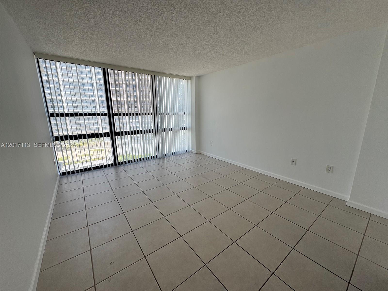 CHARTER CLUB CONDO - Residential Lease