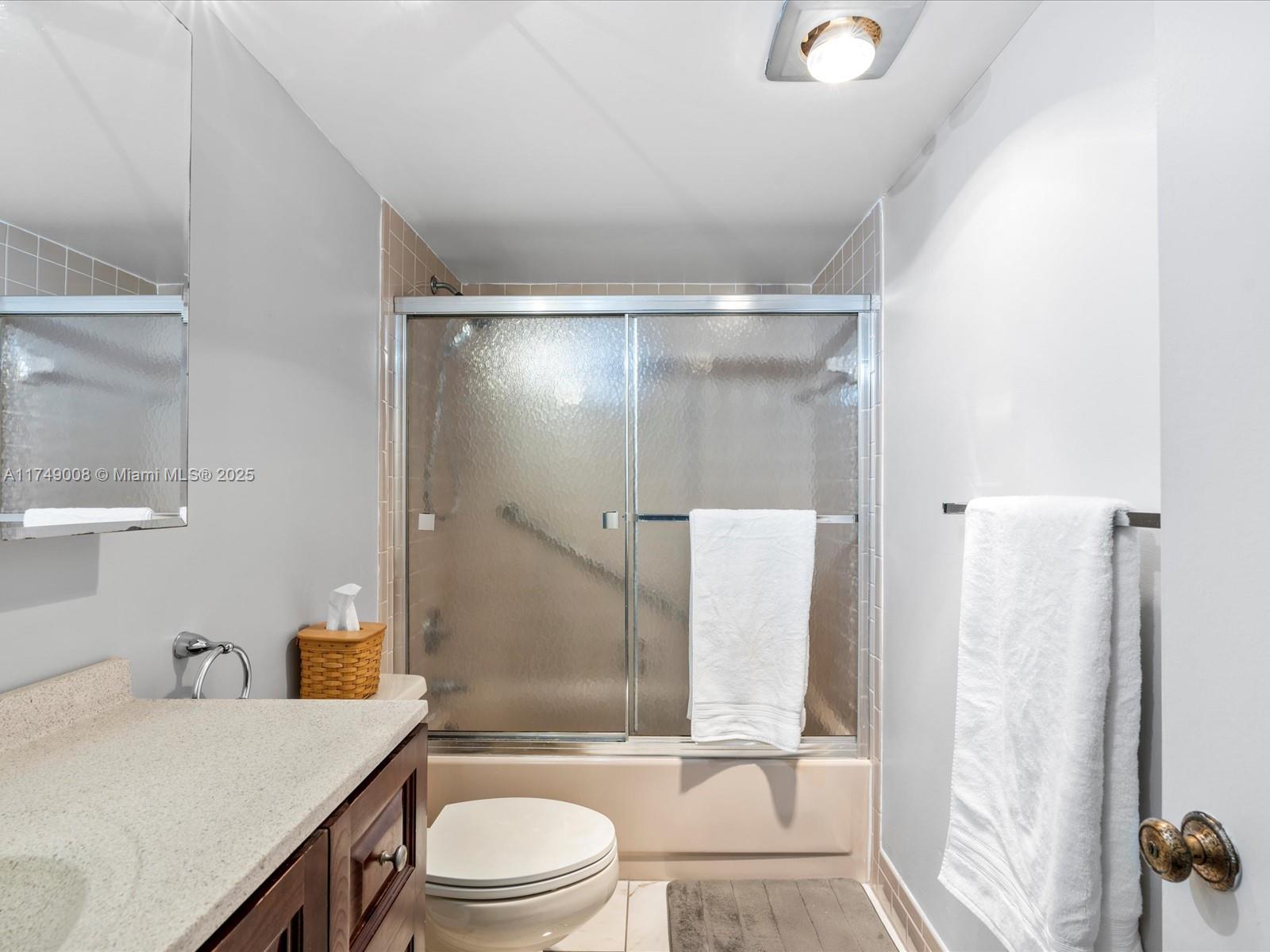 MEADOWBROOK LAKES VIEW CO - Residential