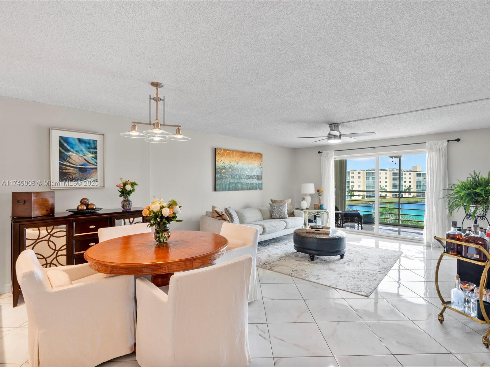 MEADOWBROOK LAKES VIEW CO - Residential
