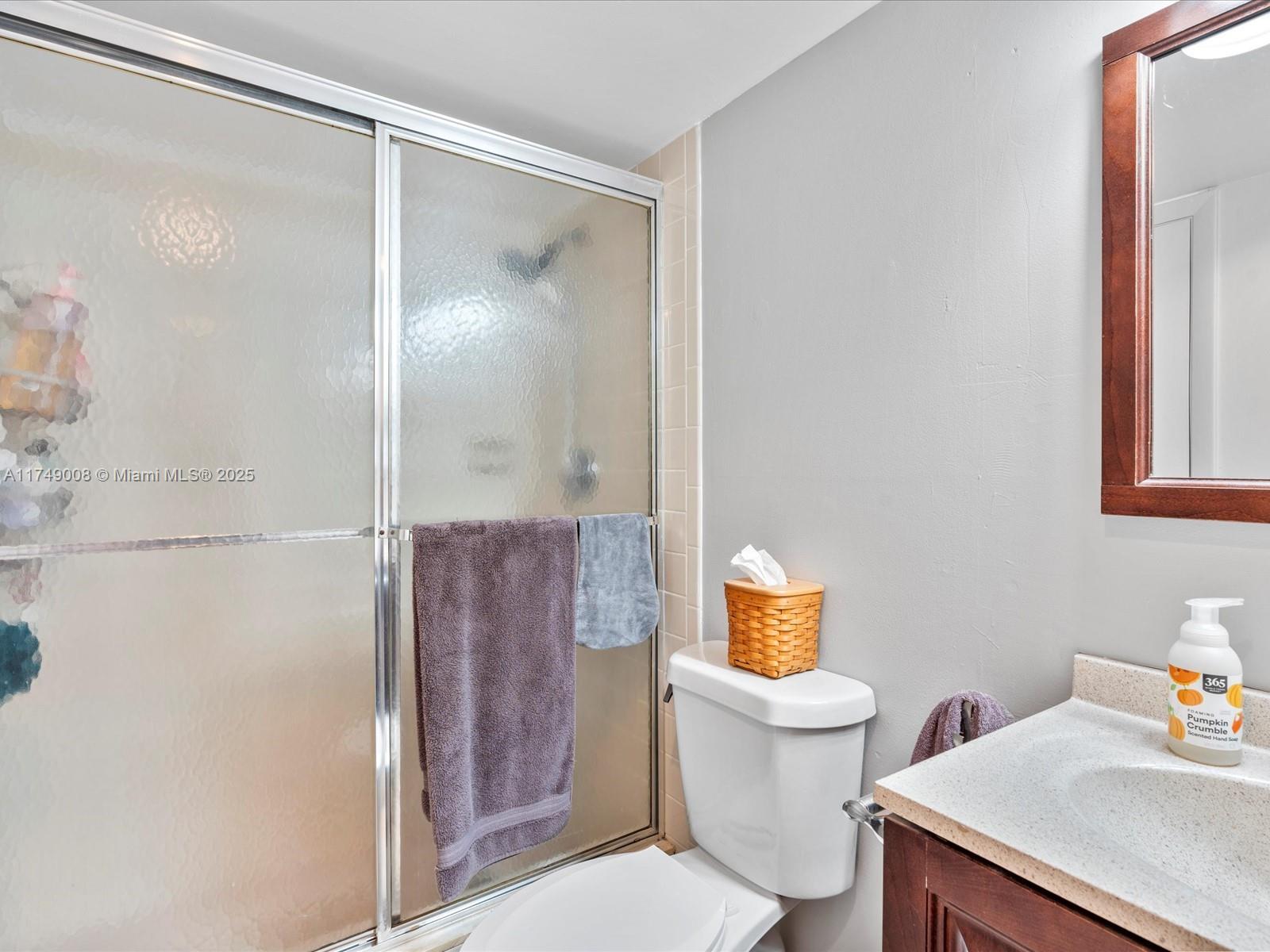 MEADOWBROOK LAKES VIEW CO - Residential