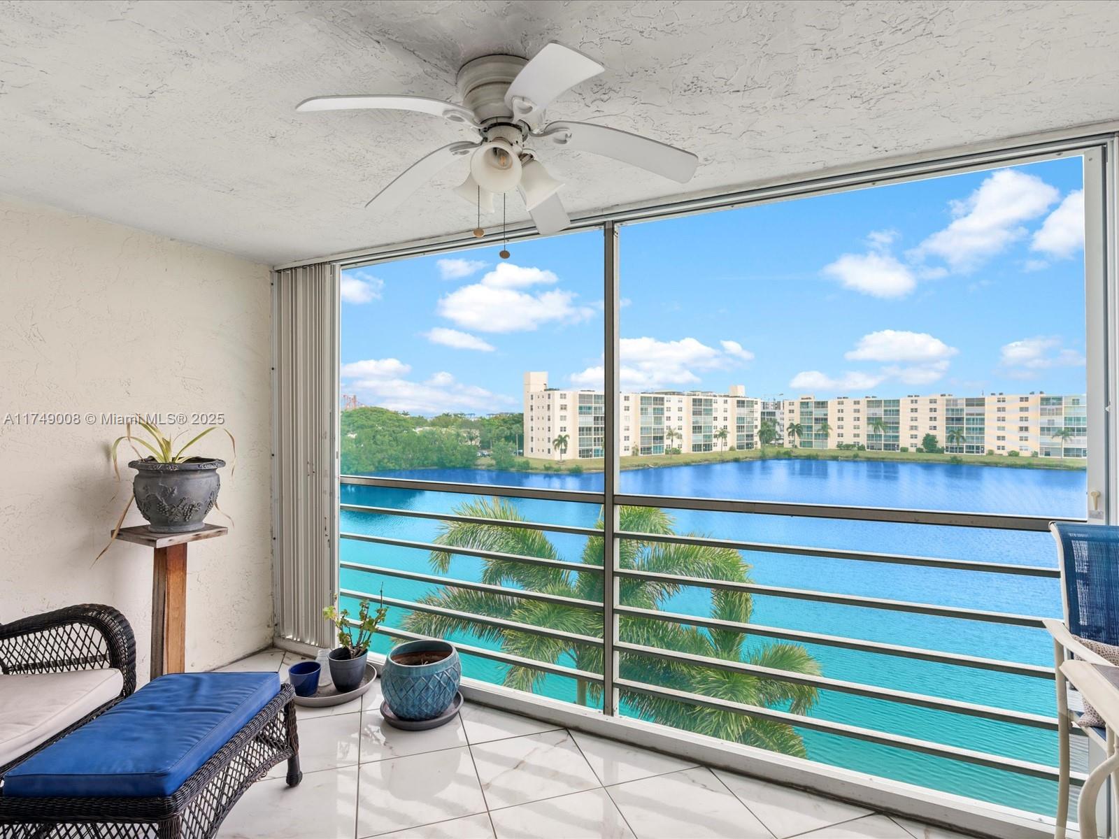 MEADOWBROOK LAKES VIEW CO - Residential