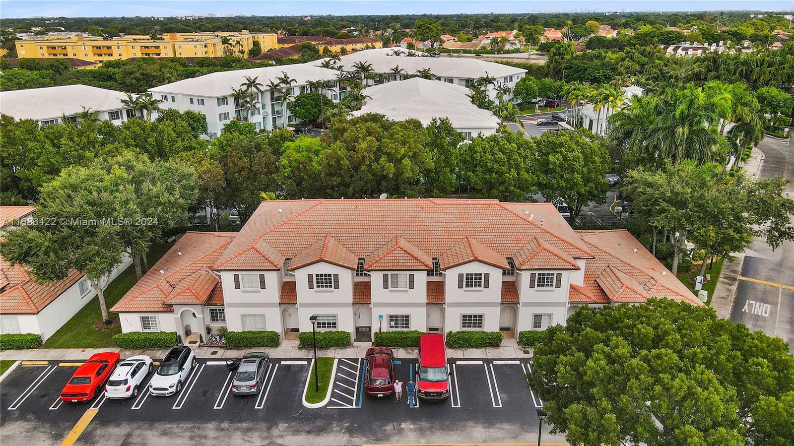 KENDALL GREENS CONDO - Residential