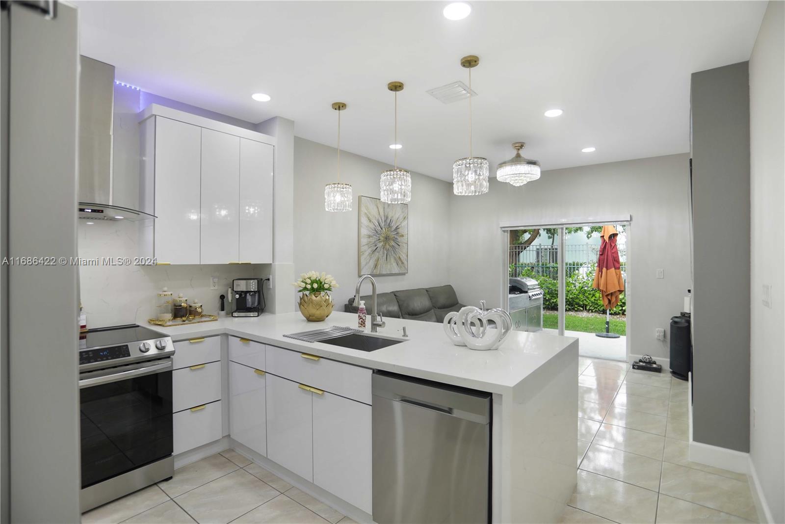 KENDALL GREENS CONDO - Residential