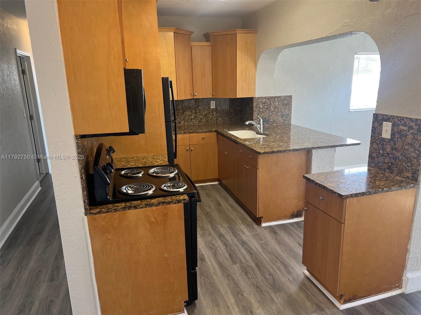 1840 NW 184th St