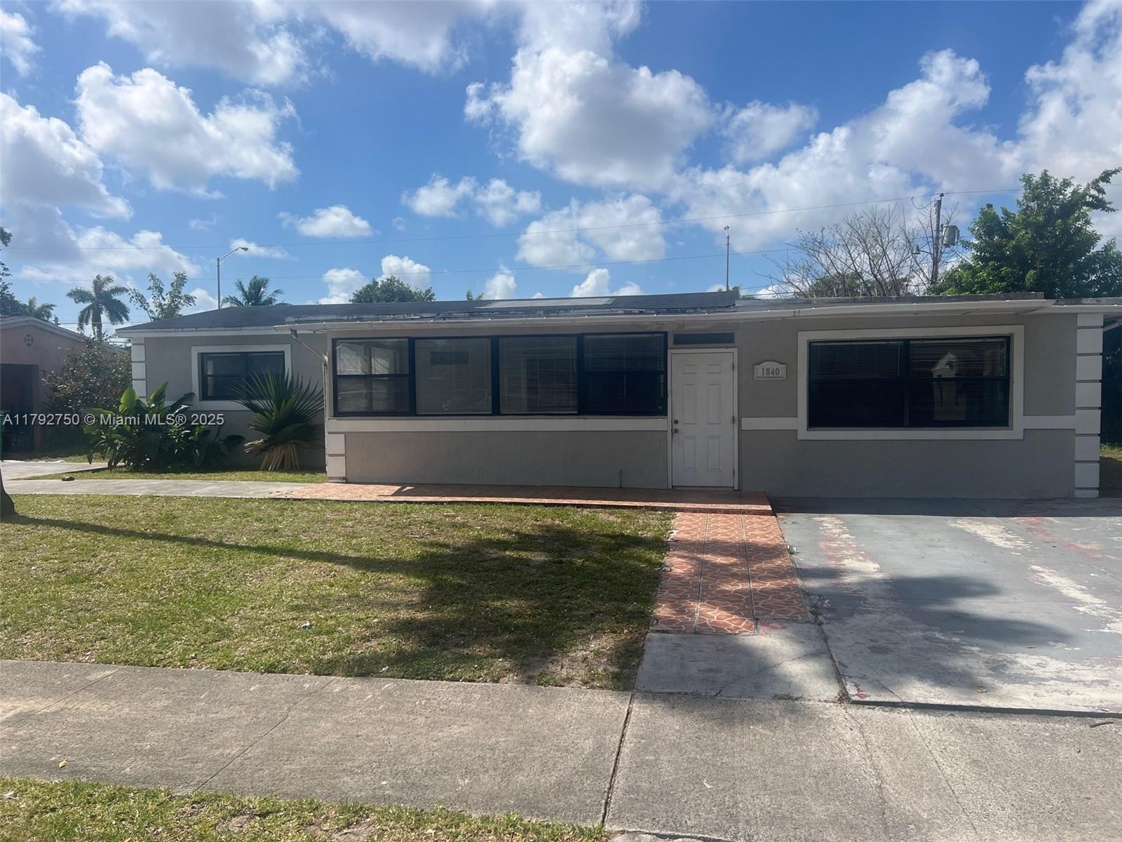 1840 Nw 184th St, Miami Gardens, Broward County, Florida - 3 Bedrooms  
2 Bathrooms - 