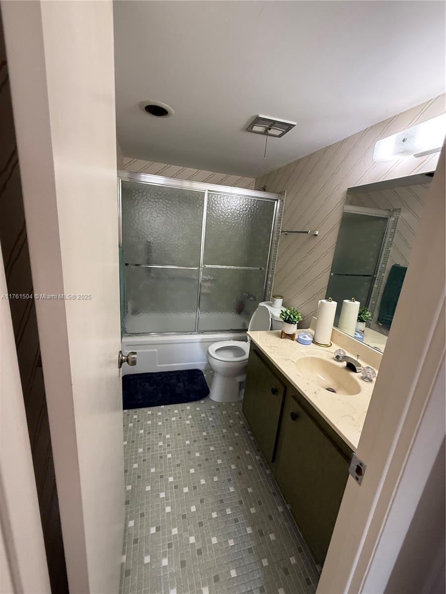 OAKBROOK II CONDO - Residential