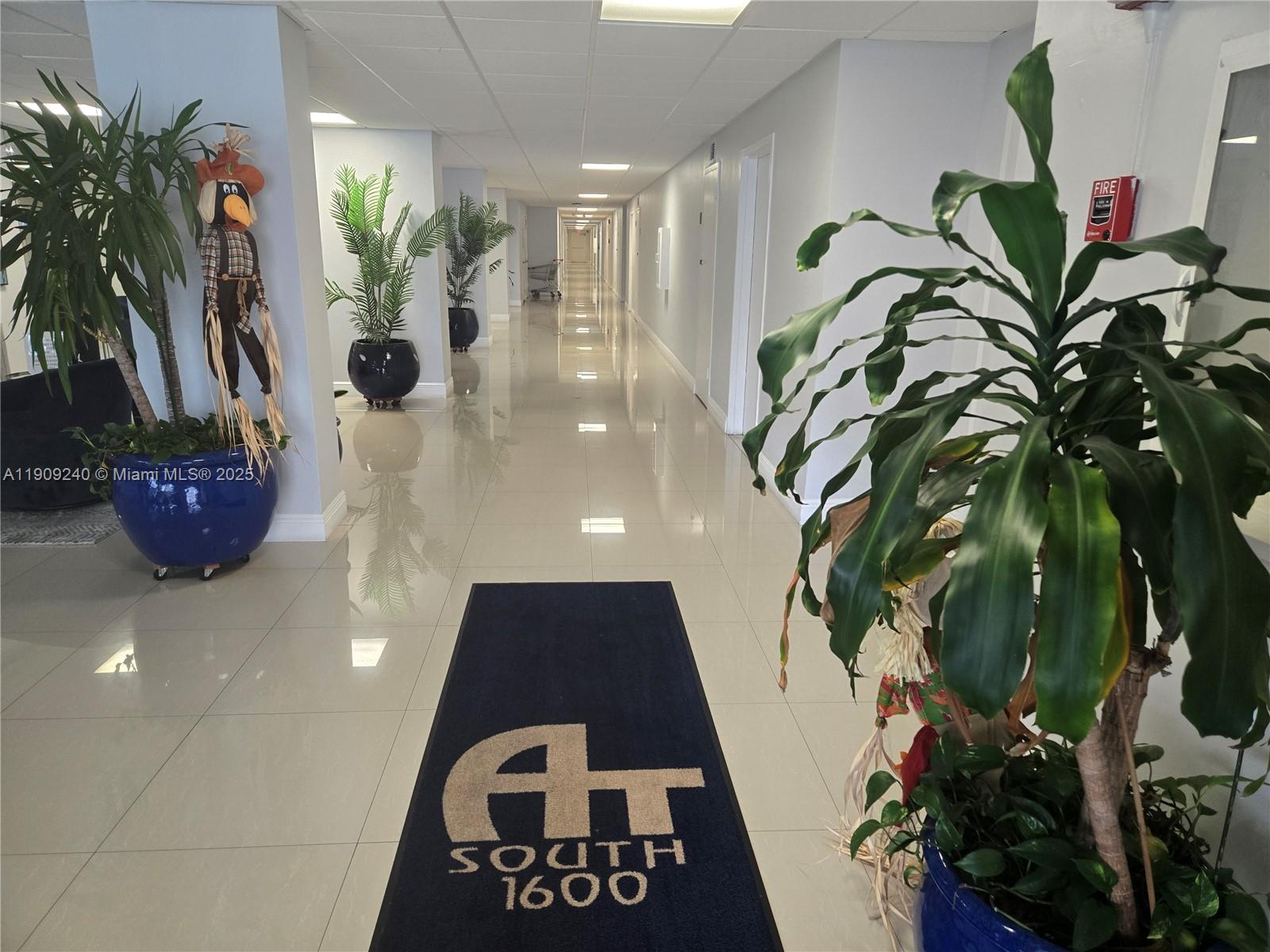 ALLINGTON TOWERS CONDO - Residential Lease