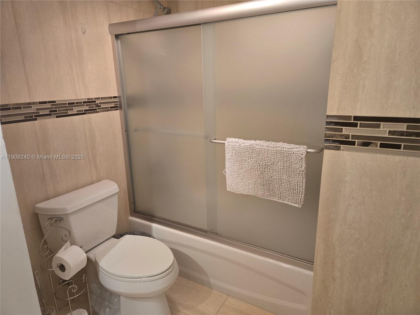 ALLINGTON TOWERS CONDO - Residential Lease