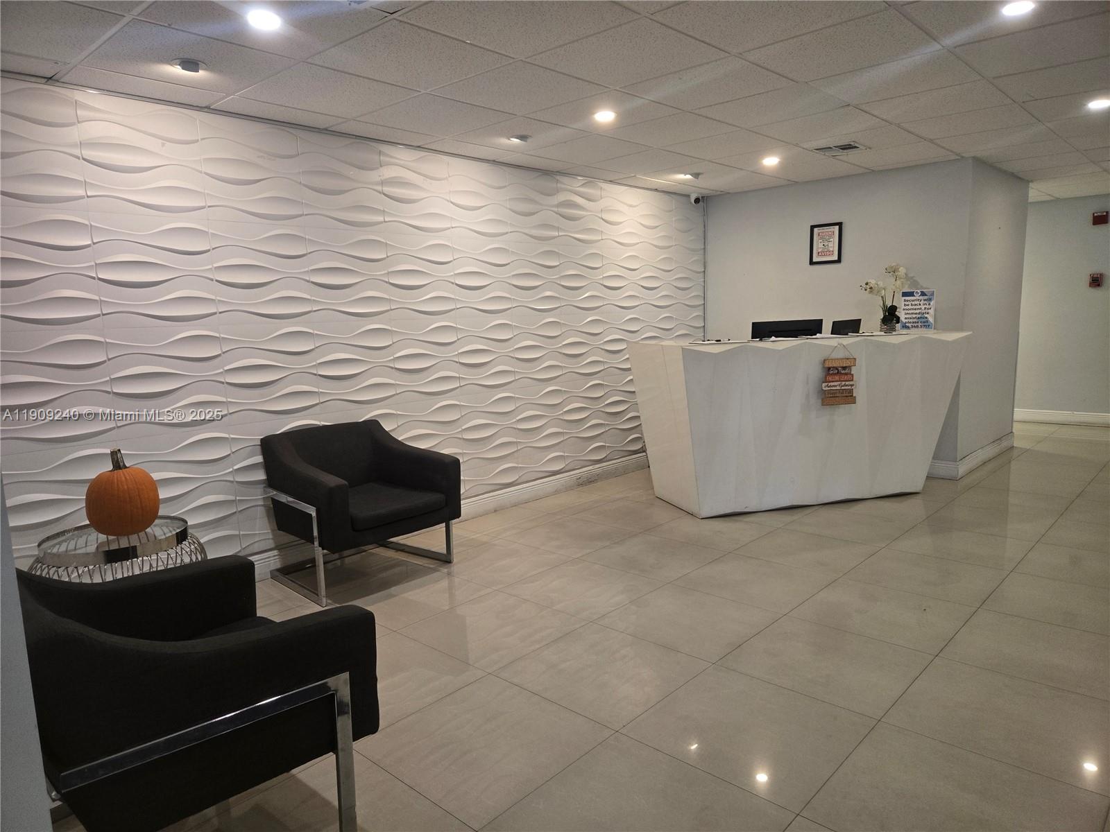 ALLINGTON TOWERS CONDO - Residential Lease