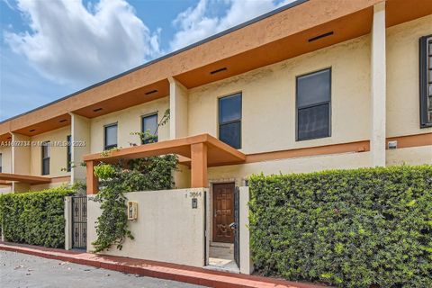 3864 NE 167th St 5 North Miami Beach FL 33160