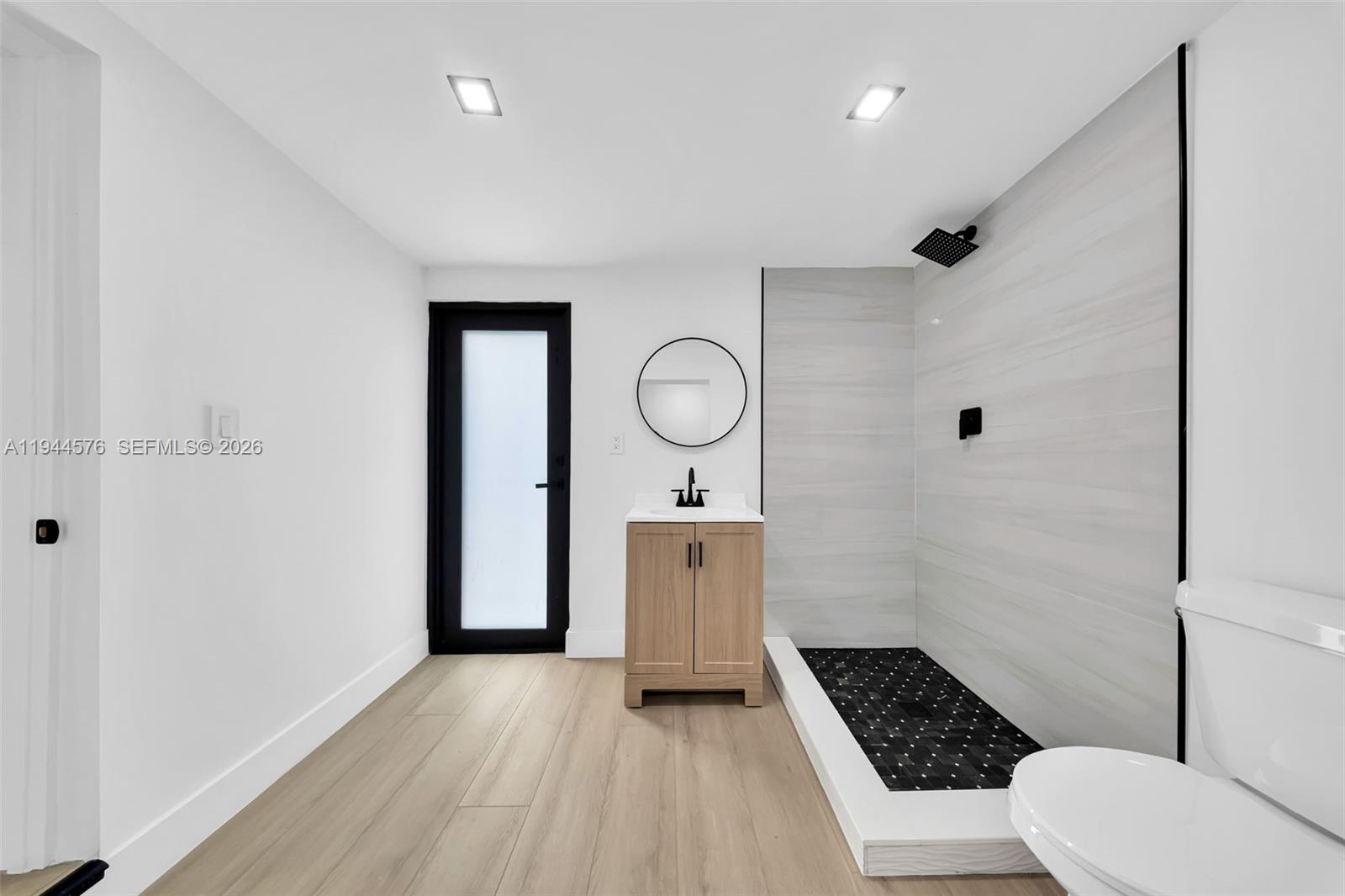 ELBARODA GROVE - Residential