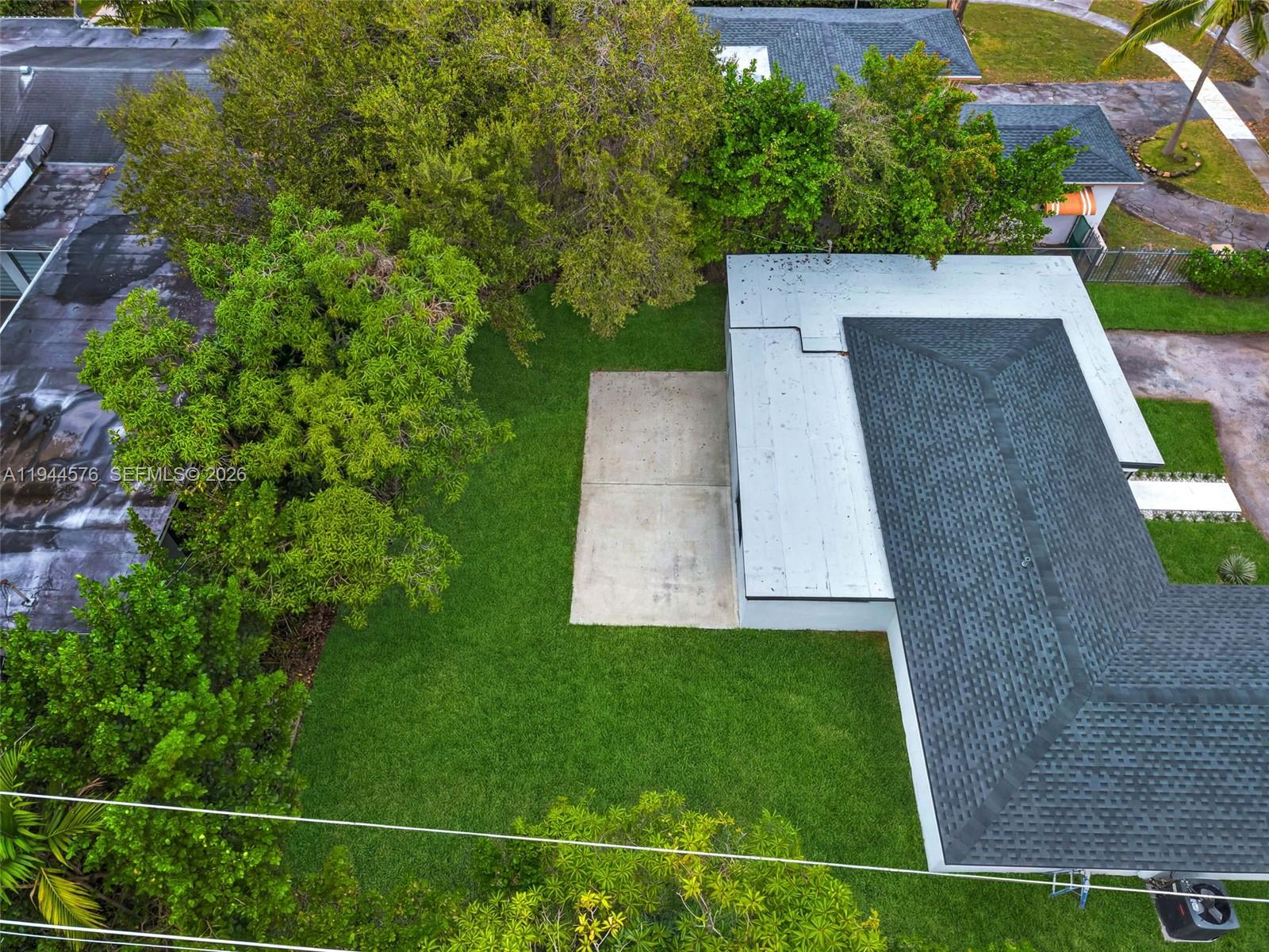 ELBARODA GROVE - Residential