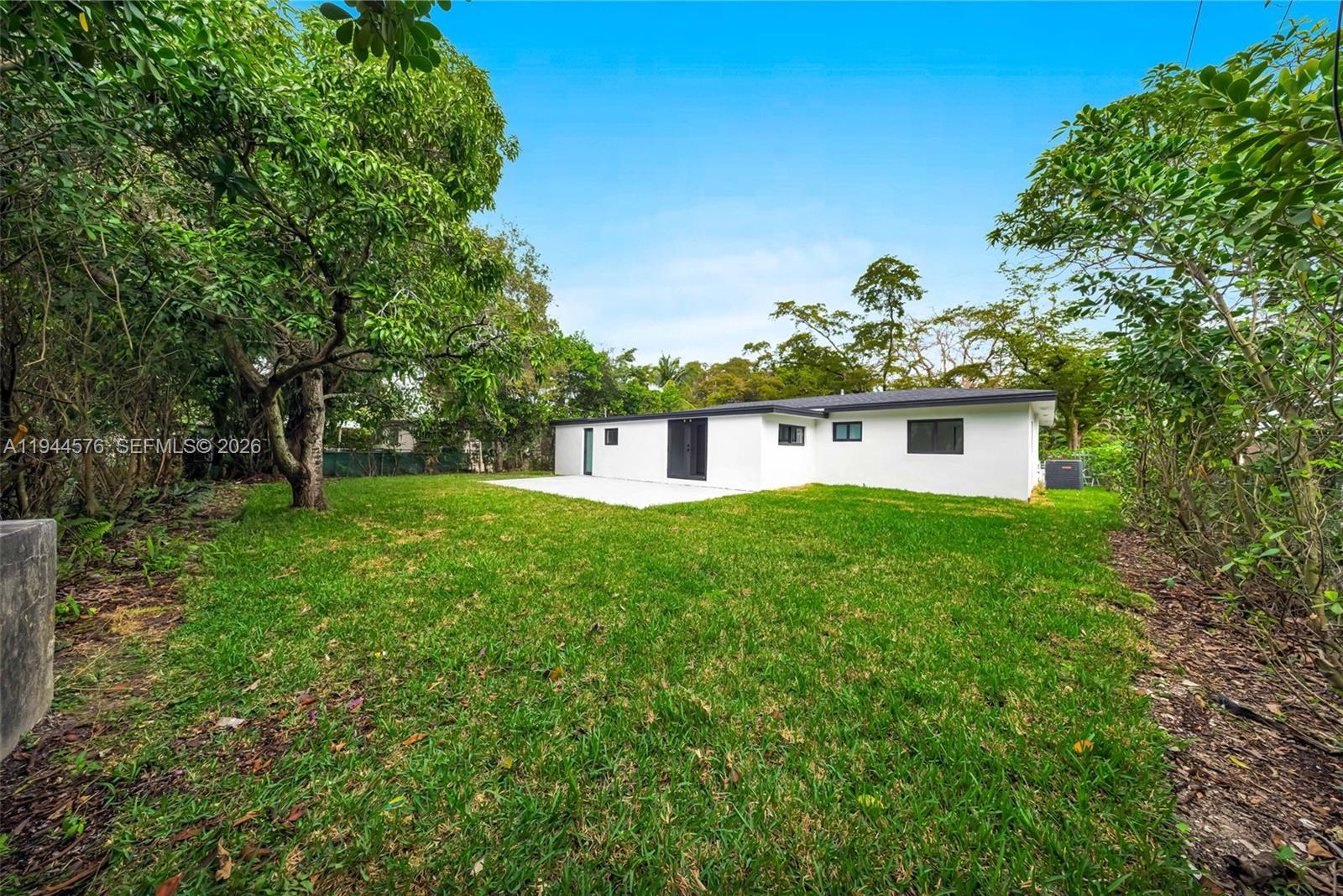 ELBARODA GROVE - Residential